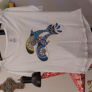 NWOT  cute colorful whale shirt